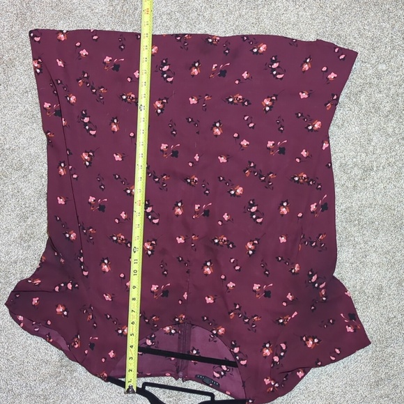 Attention Blouse, Maroon With Flowers, Size 3X - Picture 6 of 8